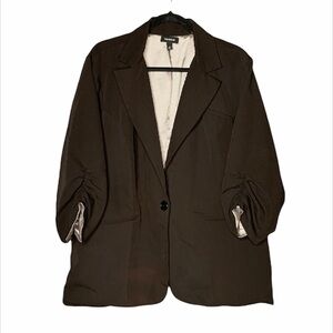 Torrid black rushed sleeve blazer